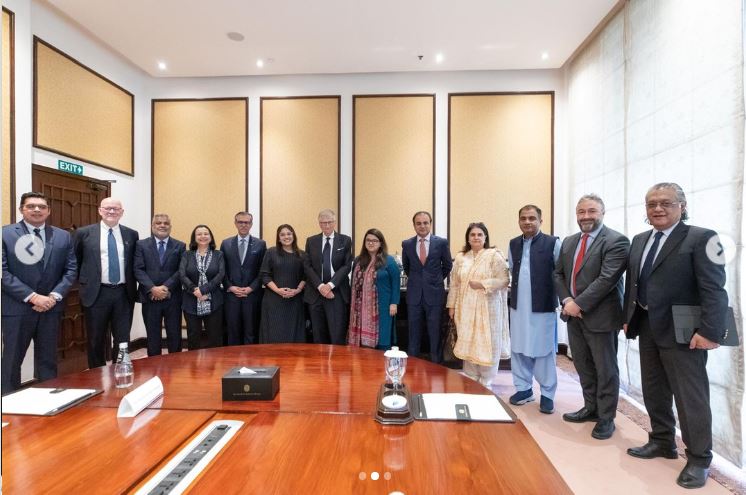 Bill Gates Engages with AKU and VITAL Pakistan Trust on Advancing Pediatric and Maternal Health Initiatives